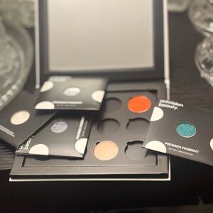 Teal and Violet Pressed Pigment & Contouring Pigment